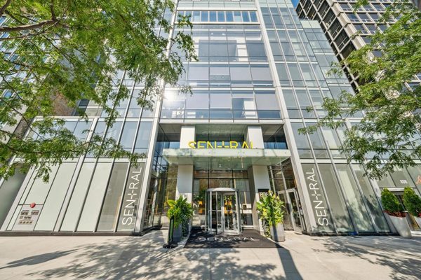 Sentral Michigan Avenue Chicago Illinois — Property