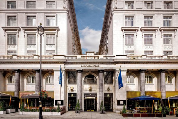 Sheraton Grand London Park Lane — Property