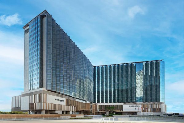 Sheraton Hong Kong Tung Chung Hotel — Property