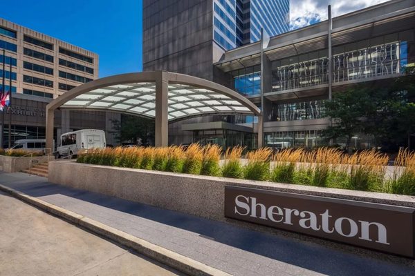 Sheraton Kansas City Hotel at Crown Center — Property