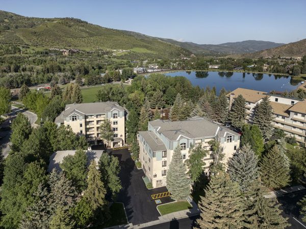 Sheraton Lakeside Terrace Villas at Mountain Vista Avon Vail Valley Avon Beaver Creek — Property