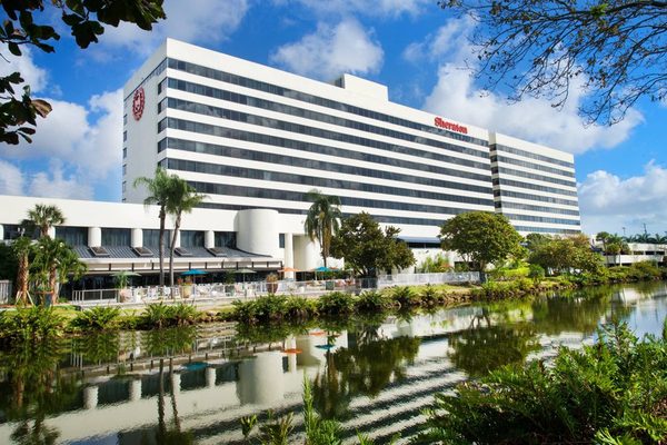 Sheraton Miami Airport Hotel Executive Meeting Center Miami Florida — Property