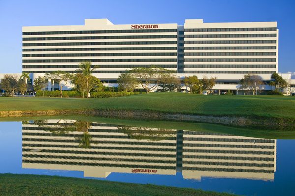Sheraton Miami Airport Hotel Executive Meeting Center Miami Florida — Property