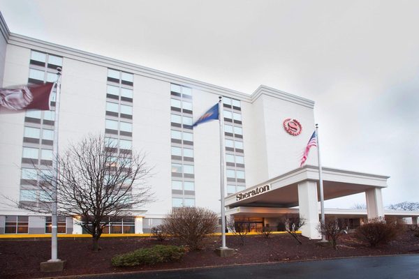 Sheraton Pittsburgh Airport Hotel — Property