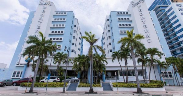 Sherry Frontenac Oceanfront Hotel — Property