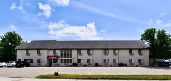 Sibley Inn Sibley Iowa — Property