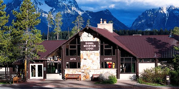 Signal Mountain Lodge — Property