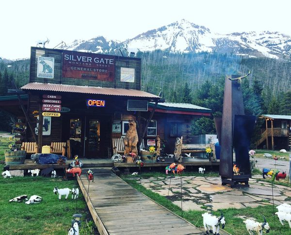 Silver Gate Lodging — Property