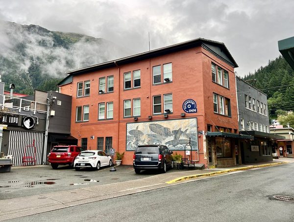 Silverbow Inn — Property