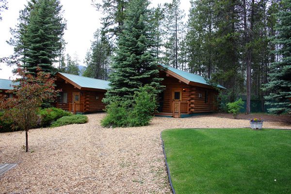 Silverwolf Log Chalet Resort — Property