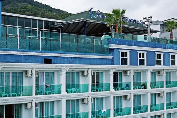 Sira Grande Hotel And Spa — Property