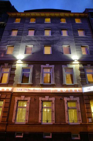 Six Inn Hotel Budapest — Property