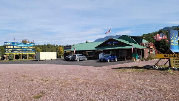 Sky Eco Glacier General Store and Cabins Coram Montana — Property