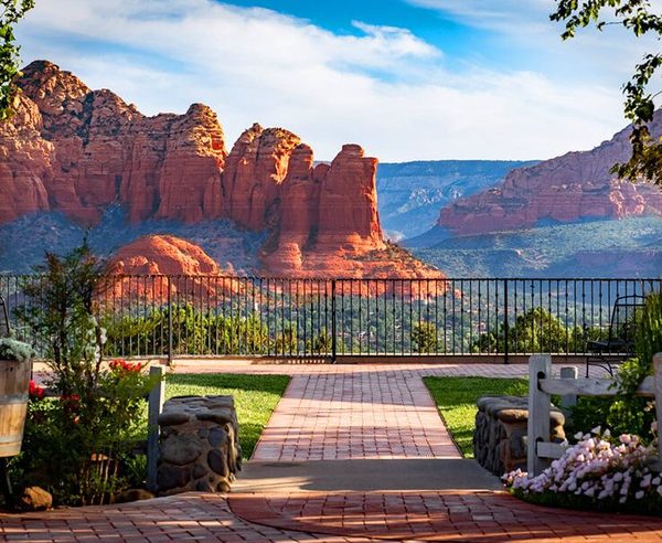 Sky Ranch Lodge Sedona Arizona — Property