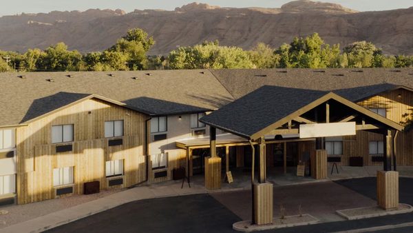 Slackline Moab Outset Collection by Hilton Moab Utah — Property