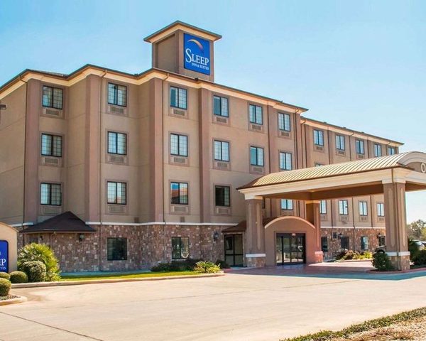 Sleep Inn Suites at Six Flags — Property