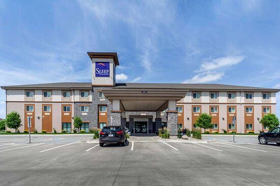 Sleep Inn Suites Fargo Medical Center — Property