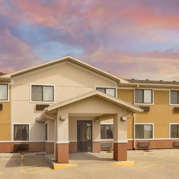 Sleep Inn Suites Fond du Lac — Property