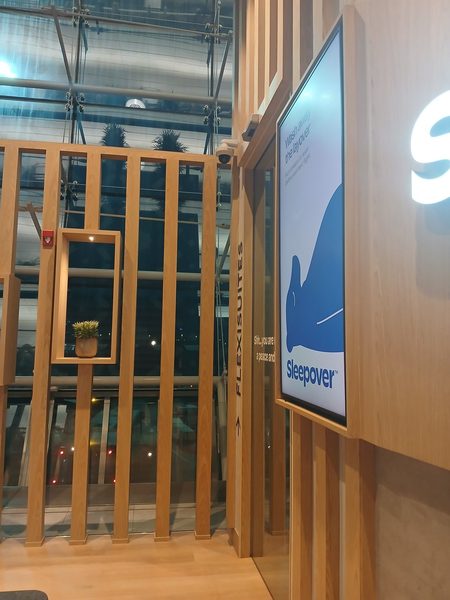 Sleepover Dubai International Airport B Gates — Property