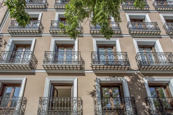Slow Suites Luchana — Property