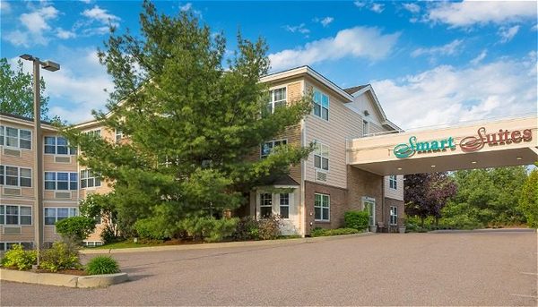 Smart Suites Ascend Hotel Collection — Property