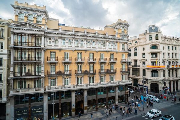 SmartRental Collection Gran Via Capital — Property