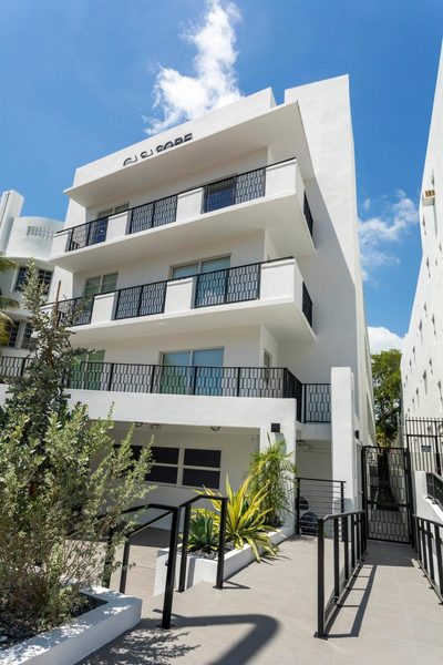 SoBe Hostel Miami Beach Florida — Property