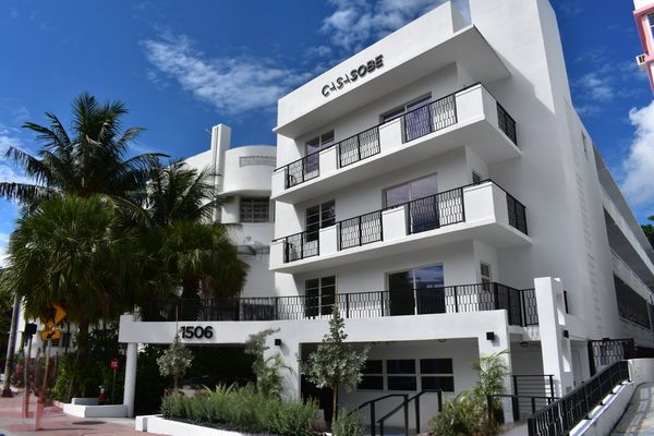 SoBe Hostel Miami Beach Florida — Property