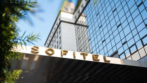 Sofitel Los Angeles at Beverly Hills Los Angeles California — Property