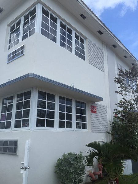 Sogno di Mare Hotel Apartments Miami Beach Florida — Property