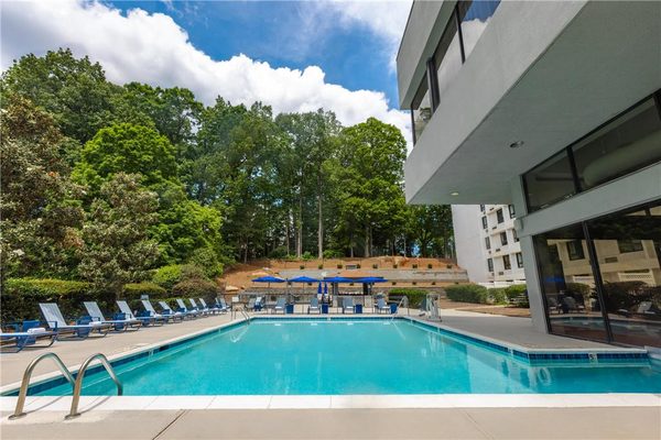 Sonesta Charlotte Lower South End — Property