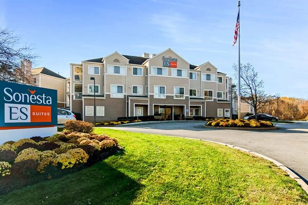 Sonesta Es Suites Burlington Vt — Property
