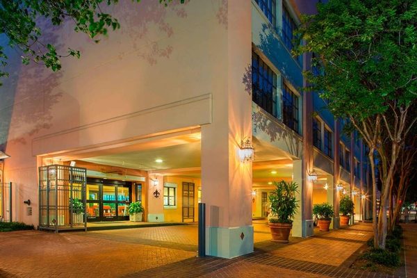 Sonesta ES Suites New Orleans Convention Center — Property