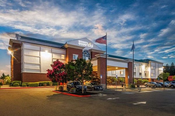 Sonesta Essential Vacaville Napa Valley — Property