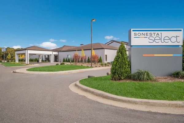Sonesta Select Detroit Auburn Hills — Property