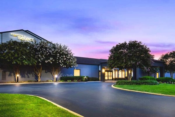 Sonesta Select Philadelphia Airport — Property