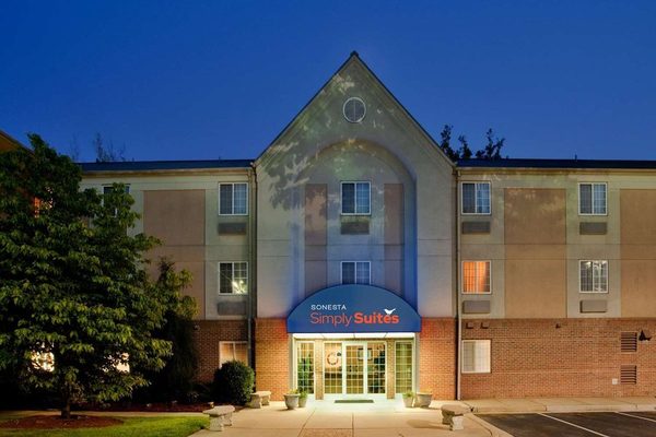 Sonesta Simply Suites Hampton Coliseum — Property