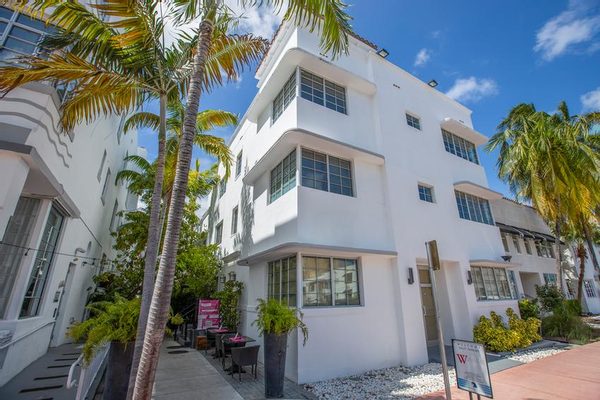 South Beach Rooms and Hostel Miami Beach Florida — Property