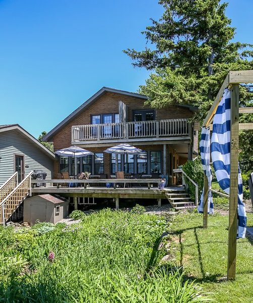 South Cliff Inn — Property