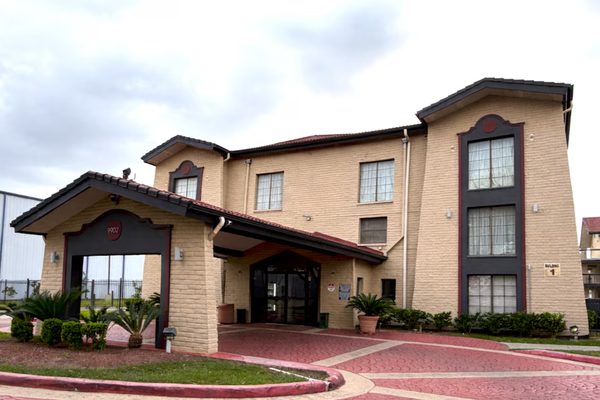 South Houston Inn Suites Hobby Airport I 45 — Property