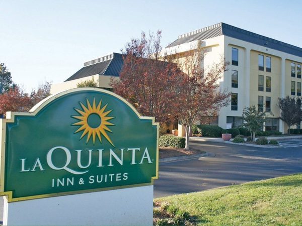 Spark by Hilton Charlotte Airport North — Property