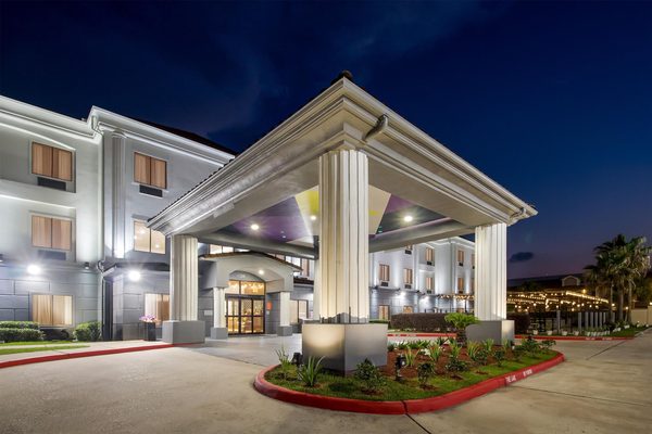 Spark By Hilton Houston Hobby Airport — Property