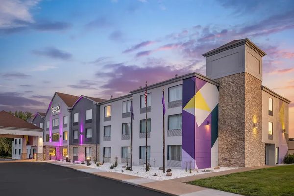 Spark by Hilton La Crosse Onalaska — Property