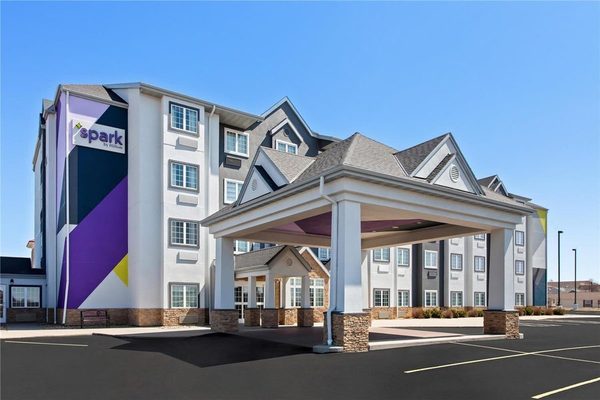Spark By Hilton Rochester South — Property