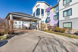 Spark by Hilton Salt Lake City Central — Property