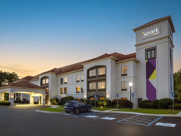 Spark By Hilton Savannah Midtown — Property