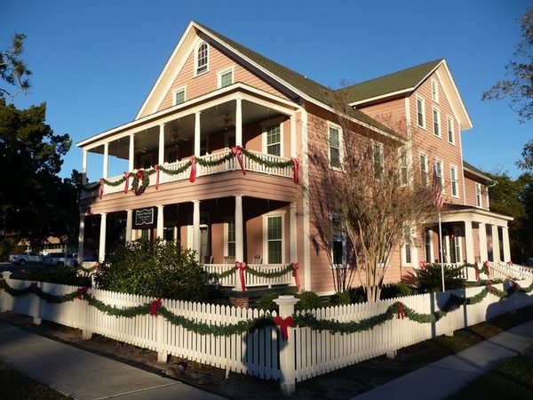 Spencer House Inn Bed and Breakfast St Marys Georgia — Property