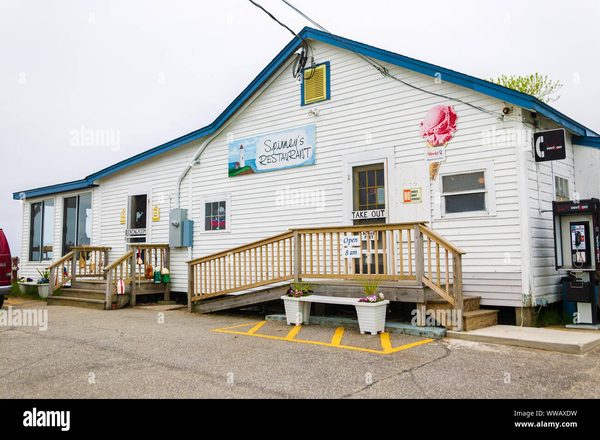 Spinney s Restaurant Guest House and Cottage Rentals Phippsburg Maine — Property