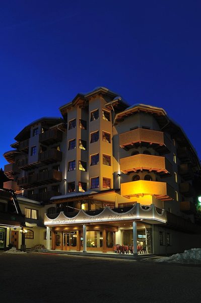 Sporthotel Romantic Plaza — Property