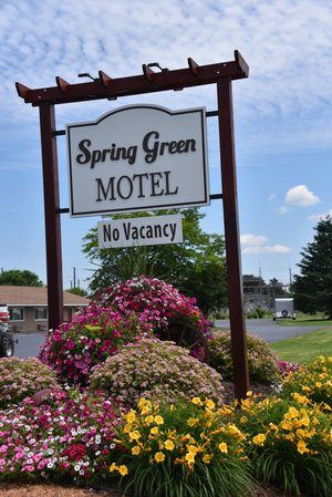 Spring Green Motel — Property